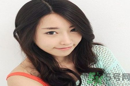 臉大的女生適合短發嗎？臉大的女生適合什么發型？