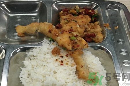 整只炸牛蛙好吃嗎？炸牛蛙怎么做好？