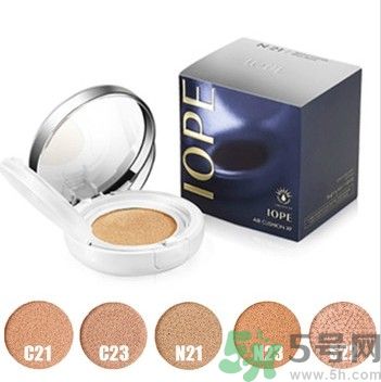 蘭芝氣墊bb13號(hào)跟21號(hào)哪個(gè)更白？蘭芝氣墊bb色差大嗎？