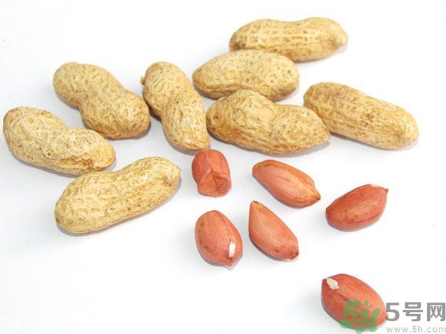 花生可以美白牙齒嗎？怎么用花生美白牙齒？