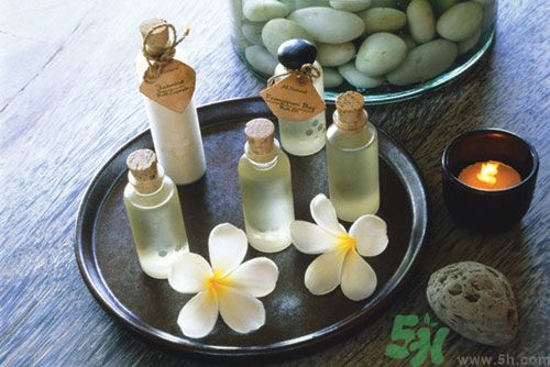 氫氧健肩頸活力本草油1號怎樣？氫氧健肩頸活力本草油1號好用嗎？