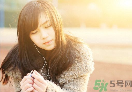 14歲女孩身高149cm正常嗎？14歲女孩身高標準是多少？