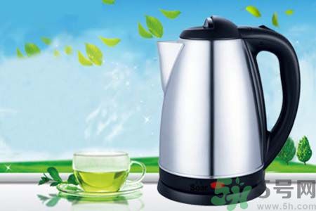 燒水壺水垢怎么去除？怎么去除電熱水壺的水垢？