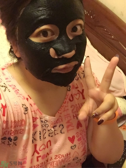 歐尚坊黑面膜怎么樣？歐尚坊黑蒜竹炭蠶絲面膜好用嗎？