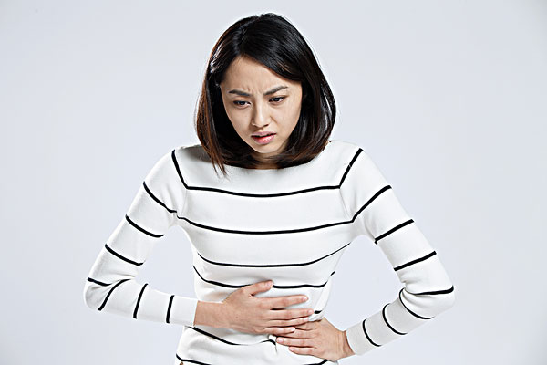 吃涼的胃疼是怎么回事？吃冷的肚子疼怎么辦？