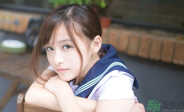 15歲月經推遲二個月正常嗎？15歲兩個月沒來月經是怎么回事？