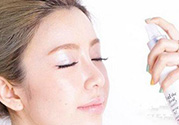 保濕噴霧可以當爽膚水嗎？保濕噴霧和爽膚水有什么區(qū)別？