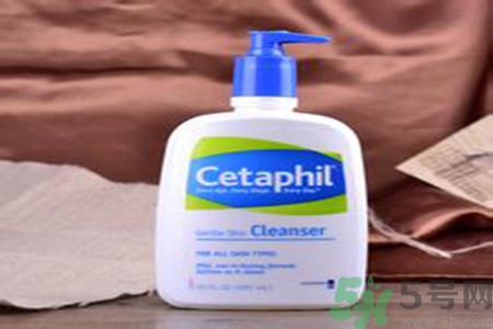 cetaphil絲塔芙溫和無泡潔面乳適合什么膚質？cetaphi潔面乳敏感膚質可以用嗎？