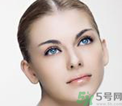 女生多大可以敷面膜？20歲左右的女生適合用什么面膜？