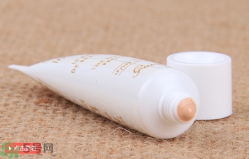 臉部防曬用什么護膚品好？臉上防曬哪個牌子好？