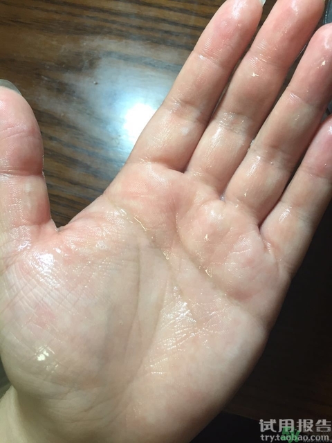 春雨和水光面膜哪個好？春雨面膜和水光面膜哪個好？