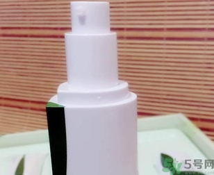 韓后茶蕊嫩白系列適合什么膚質？韓后茶蕊baby白適合敏感肌嗎？