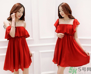 一字領的衣服怎么配內衣？一字領的衣服怎么穿內衣？