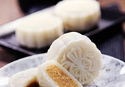 冰皮月餅和冰淇淋月餅有什么區(qū)別？冰皮月餅和冰淇淋月餅?zāi)膫€(gè)好吃？