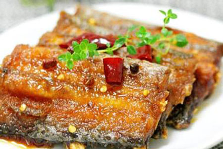 如何挑選新鮮魚？怎樣吃到不被污染的魚？
