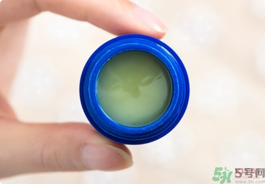 Blistex碧唇小藍罐好用嗎？怎么用？