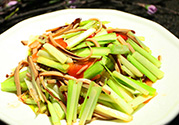 韭黃是蒜黃嗎？韭黃和蒜黃的區別？