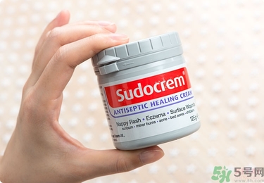 Sudocrem屁屁霜怎么用？sudocrem屁屁霜初生寶寶能用嗎？