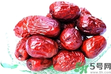 冬棗和紅棗的營養(yǎng)價值哪個高？冬棗和紅棗哪個熱量高？