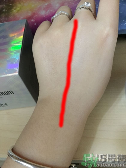 素顏霜和氣墊哪個好？素顏霜和氣墊bb哪個好？