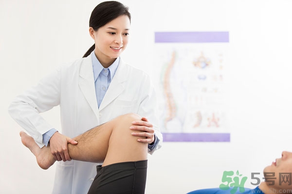 膝關節(jié)疼痛是怎么回事該怎么辦？膝關節(jié)疼痛如何治療？