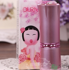 oura馬油唇膏好用嗎？愛茉莉oura馬油唇膏顏色區別