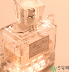 夜巴黎香水現(xiàn)在有嗎？夜巴黎香水哪里買？