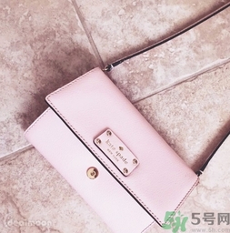 kate spade和mk哪個(gè)好？kate spade凱特絲蓓和mk哪個(gè)貴？