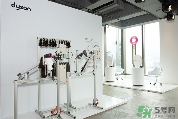 dyson吹風機怎么用？戴森吹風機使用方法