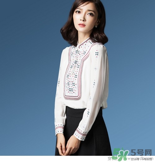 磚紅色口紅配什么妝容？磚紅色口紅適合什么妝？