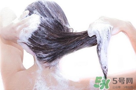 冬天適合用什么洗發(fā)水？冬天用什么洗發(fā)水好？