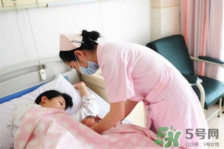 產后可以用束腹帶嗎？產后多久能用收腹帶？