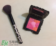 安娜蘇是哪個(gè)國(guó)家的品牌？annasui是什么牌子？