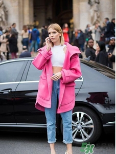 女生過(guò)年穿什么衣服？女生過(guò)年穿衣搭配