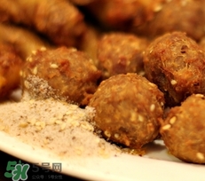 肉丸子發(fā)霉可以吃嗎？肉丸子長霉有霉點怎么辦？
