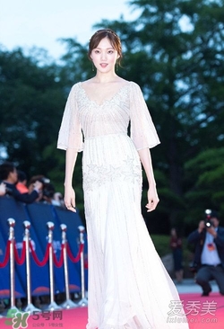 李圣經的衣服什么牌子？李圣經衣服同款