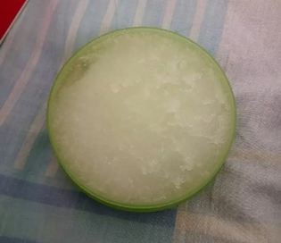 護膚品凍了還能用嗎？化妝品凍成冰了還能用嗎？
