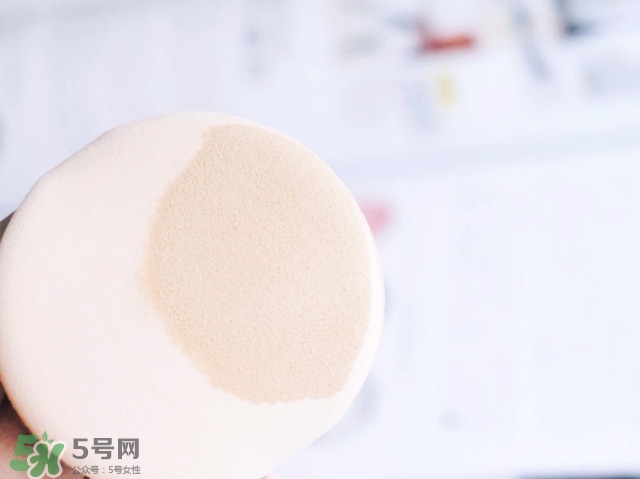 歐萊雅瓷肌氣墊多少錢(qián)？歐萊雅奇煥光采瓷肌氣墊專(zhuān)柜價(jià)