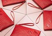 bv葆蝶家2017情人節限量包包多少錢？