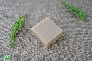 手工皂洗臉好嗎？手工皂和洗面奶哪個(gè)好？