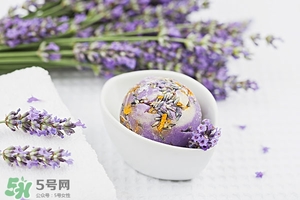手工皂洗臉好嗎？手工皂和洗面奶哪個(gè)好？
