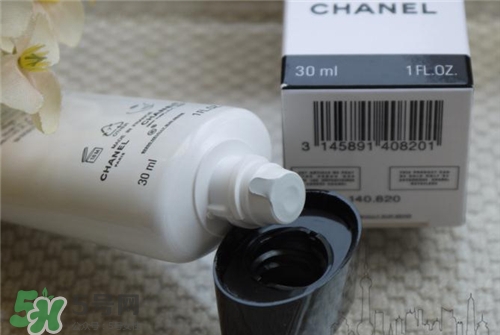 chanel香奈兒cc霜多少錢？香奈兒cc霜專柜價格