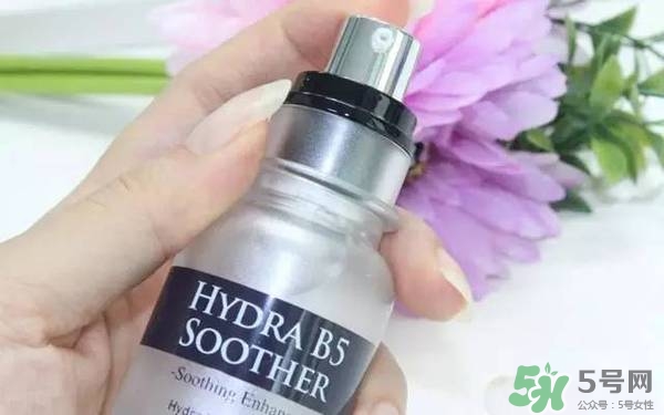 ahc神仙水和b5水區別 ahc神仙水和ahc b5玻尿酸精華哪個好？