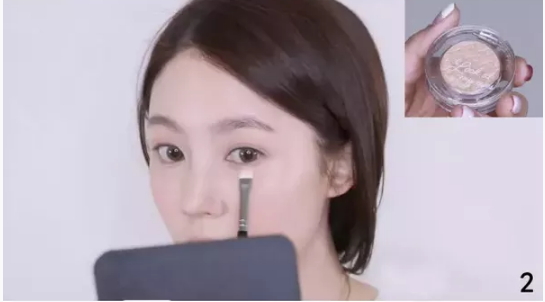 干玫瑰色妝容怎么化？干玫瑰色妝容畫法步驟