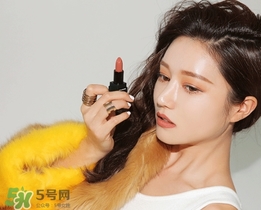 豆沙色和珊瑚色的區(qū)別 豆沙色珊瑚色哪個好看？