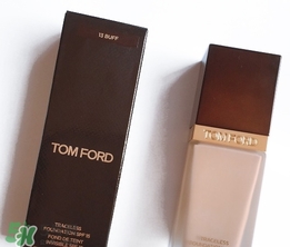 tom ford粉底液方和圓哪個好？tom ford粉底液方管圓管區別