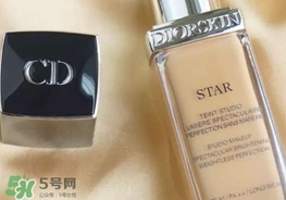 粉底液卡粉怎么辦？粉底液卡粉怎么補救？