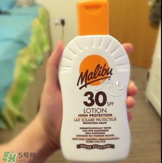 安耐曬防曬霜和瑪麗布防曬霜哪個好?有什么區別?