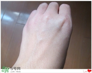 美康粉黛六勝肽回春膏怎么樣？美康粉黛六勝肽回春膏有激素嗎？