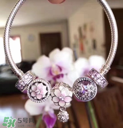 潘多拉2017新品桃花系列在哪里買？pandora桃花系列國內有賣嗎？